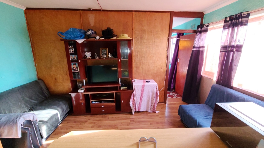 5 Bedroom Property for Sale in Kleinvlei Western Cape